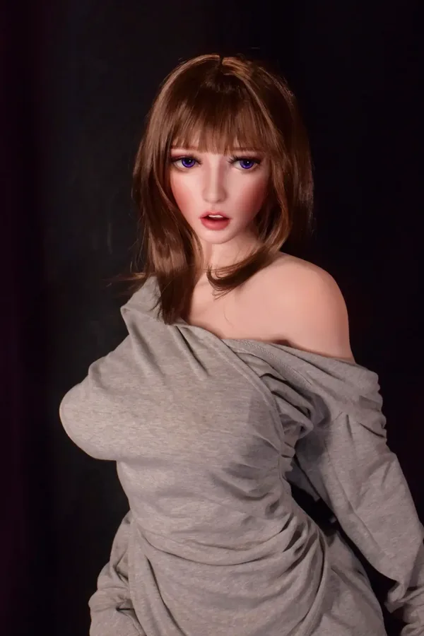 Elsa Babe Fujii Yui