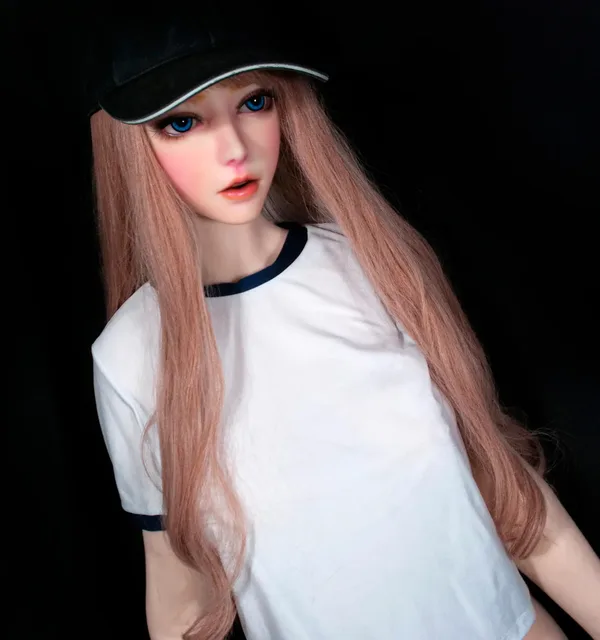 Elsa Babe Sakurai Koyuki