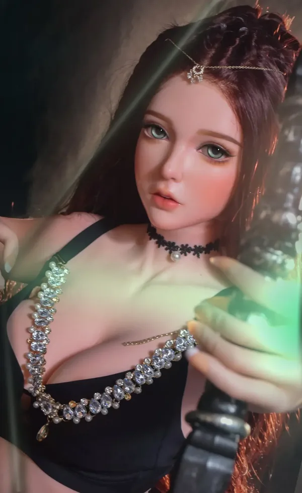 Elsa Babe Inoue Miu