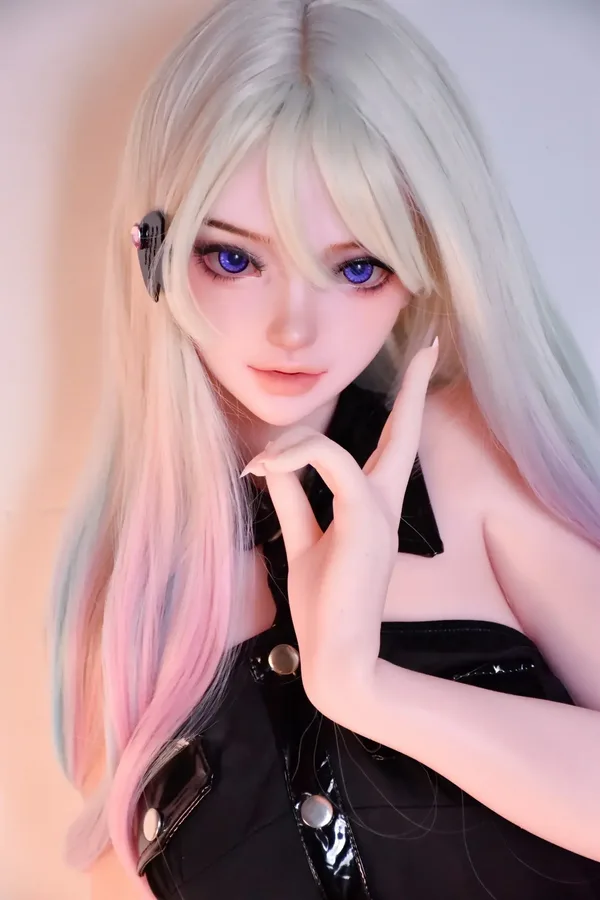 Elsa Babe Kino Kayoko