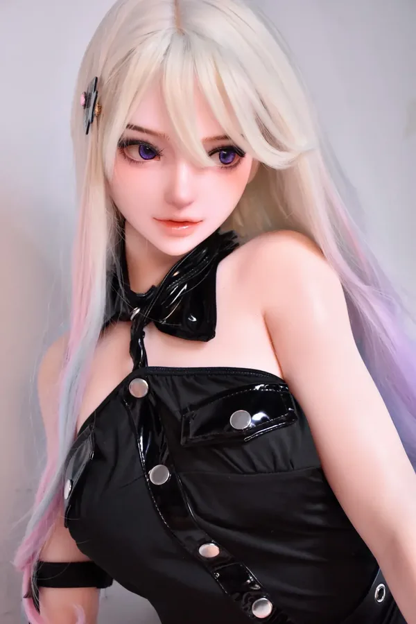 Elsa Babe Kino Kayoko