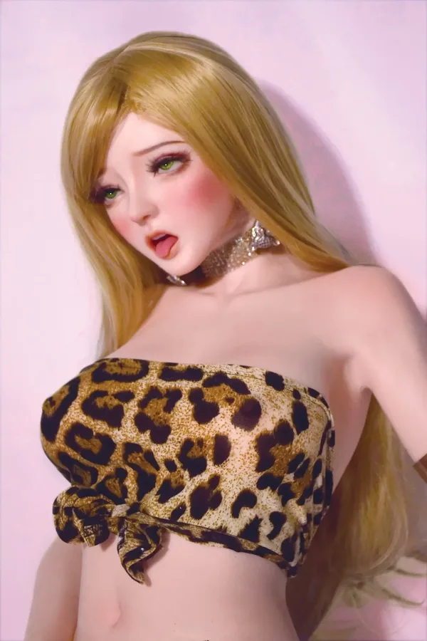 Elsa Babe Hoshino Suzumi