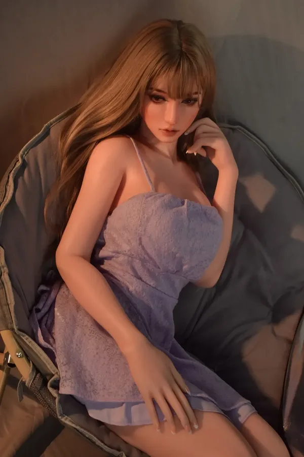 Elsa Babe Sasaki Azusa