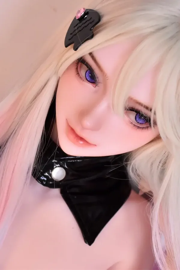 Elsa Babe Kino Kayoko