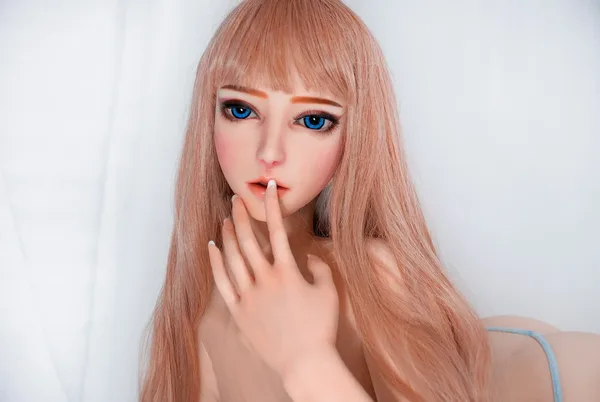 Elsa Babe Sakurai Koyuki