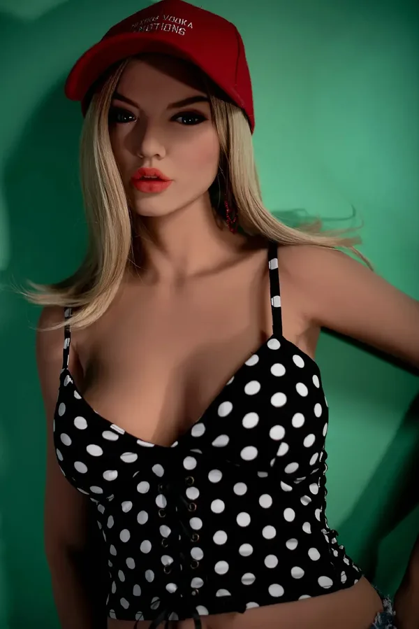 6YE Darleen